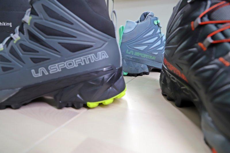 户外鞋品牌lasportiva,lasportiva户外高帮登山鞋