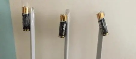 路由器上加电池能装下wifi信号吗,路由器绑电池增强信号是真的吗