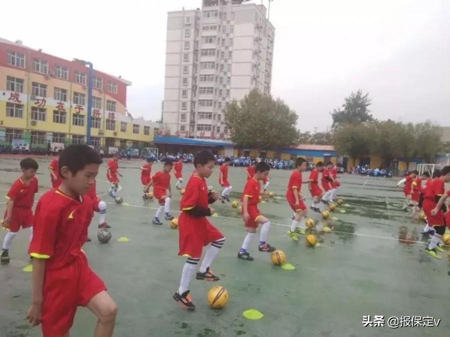 驰骋足球赛场,新市场小学春季足球联赛