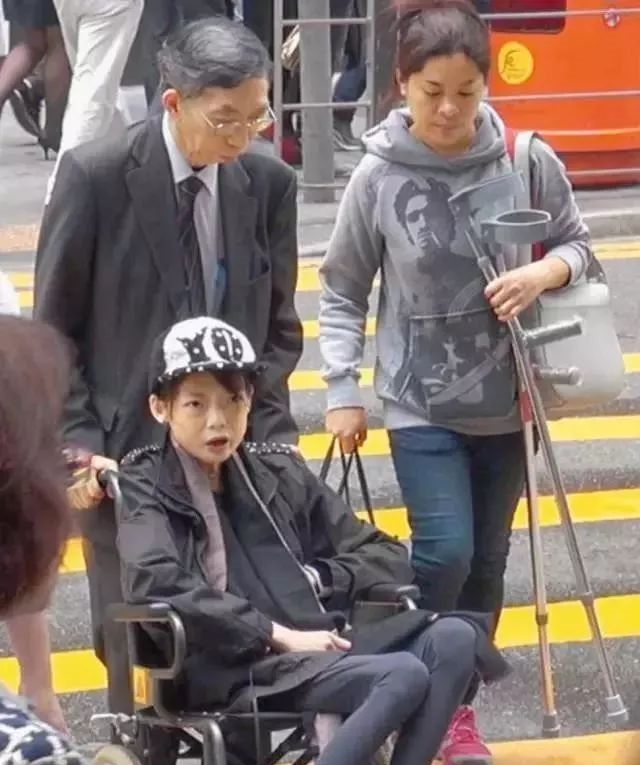 她为嫁豪门放弃牛津，吃*肥药减**致瘫痪体重仅剩44斤，遭夫弃终放下