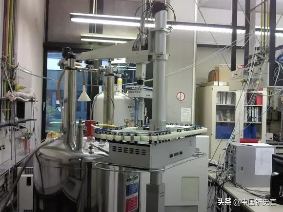 德国某大学实验室,大家进来感受一下