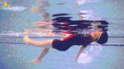 亲子游泳的这些好处,你知道吗?