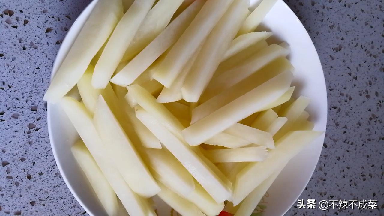 如何炸出又香又脆又软的薯条,怎么能炸出来又脆又酥的薯条