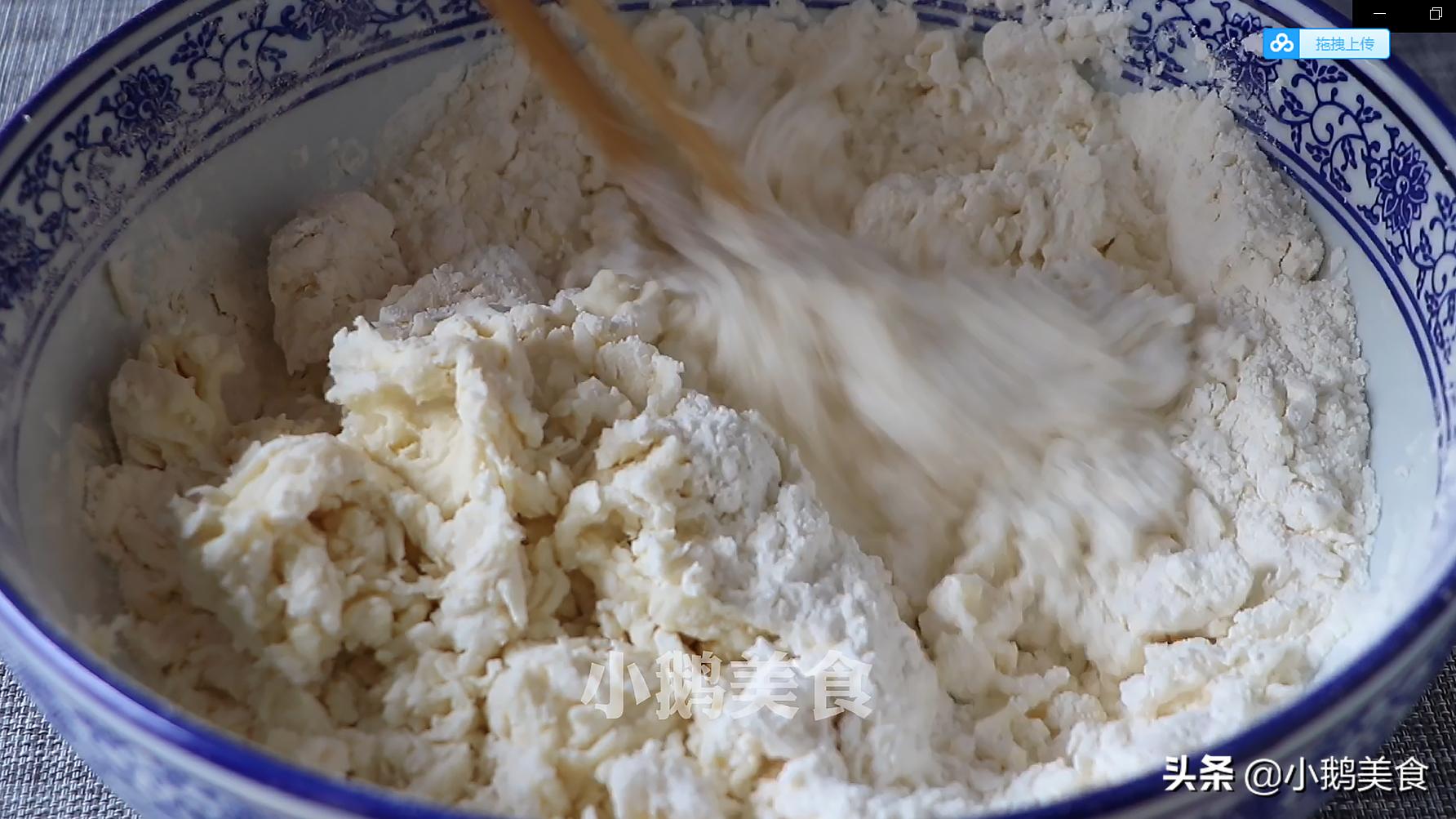 烙饼的关键是和面的时候放油,家常烙饼怎么和面又软又好吃