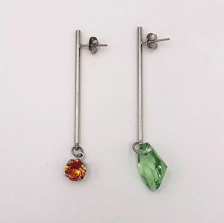 比起Ambush处了什么“对象”,我更关心这些小众配饰品牌何时上新