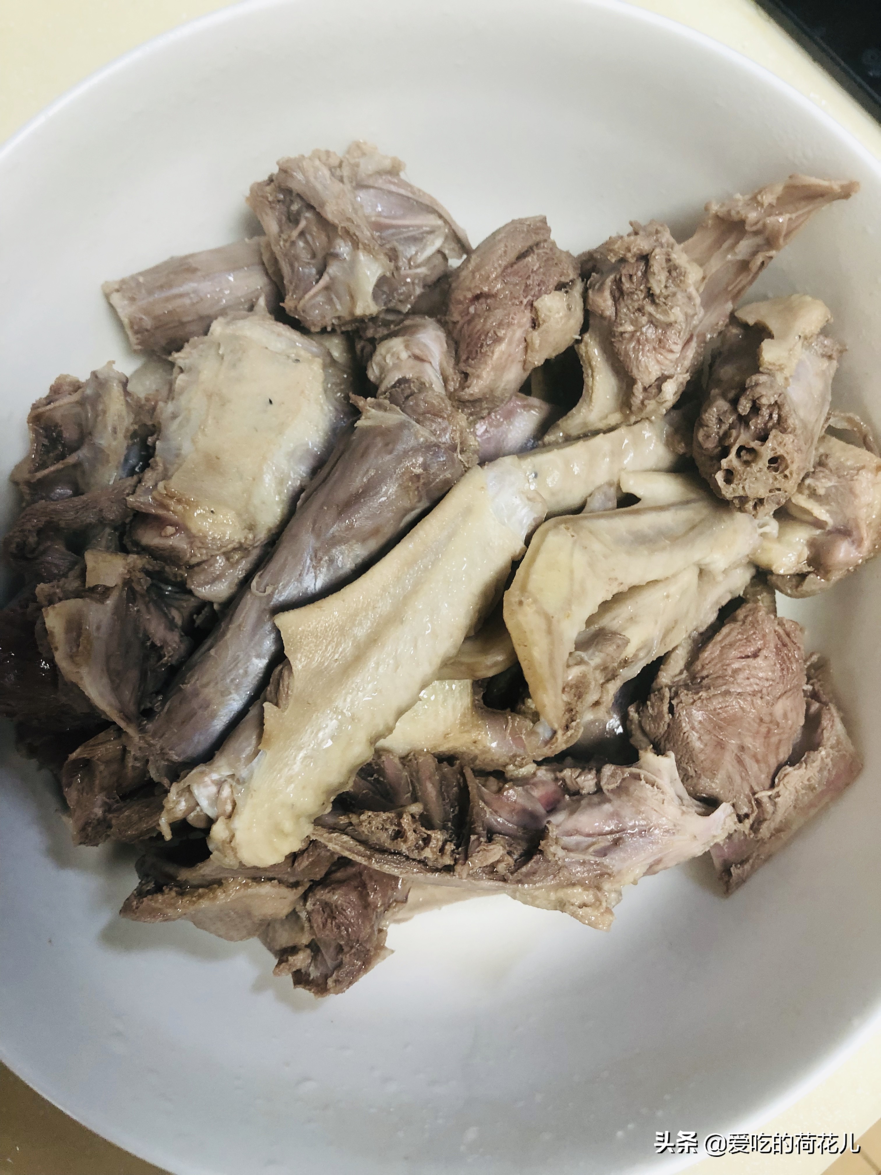 初冬炖汤食谱,春季炖鸭汤放什么食材最好