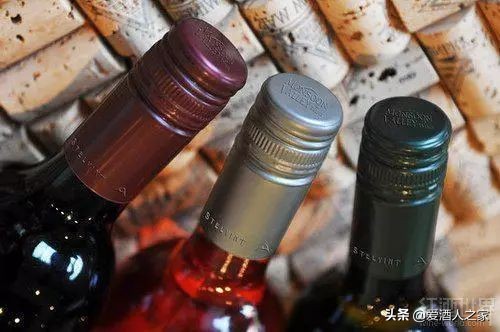 品酒师到处骗酒喝视频,一招教你识别罐装酒和进口酒