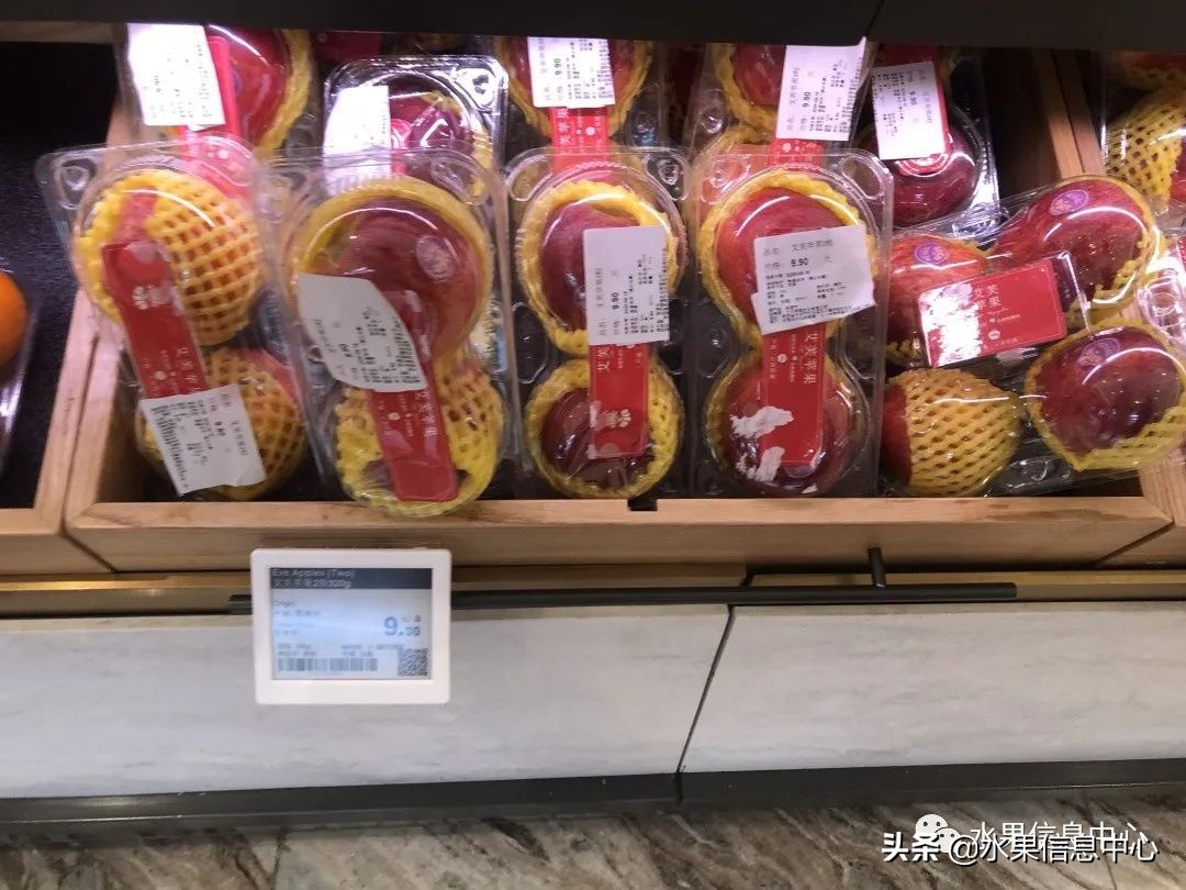 中秋节前，走访两家水果零售店，水果标准化在这里体现的淋漓尽致