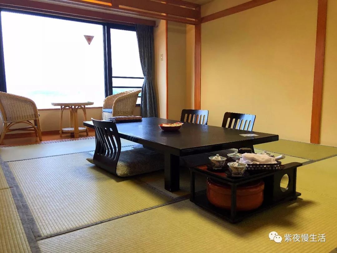 未见富士，幸运依在-秀峰阁湖月