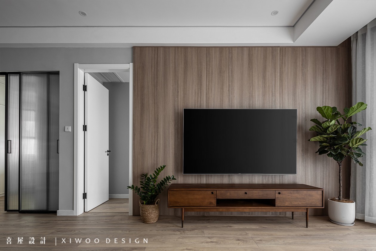 户外是如诗的日与森，室内是和暖的人与情原木家具定制案例