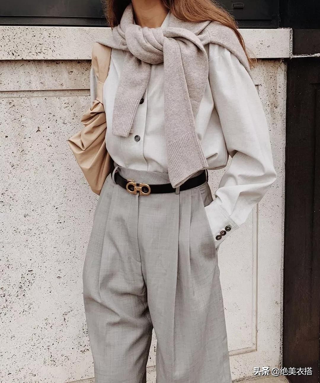 毛衣怎么穿不显土毛衣的时尚穿搭 (毛衣怎么穿才好看这样搭配最时髦)