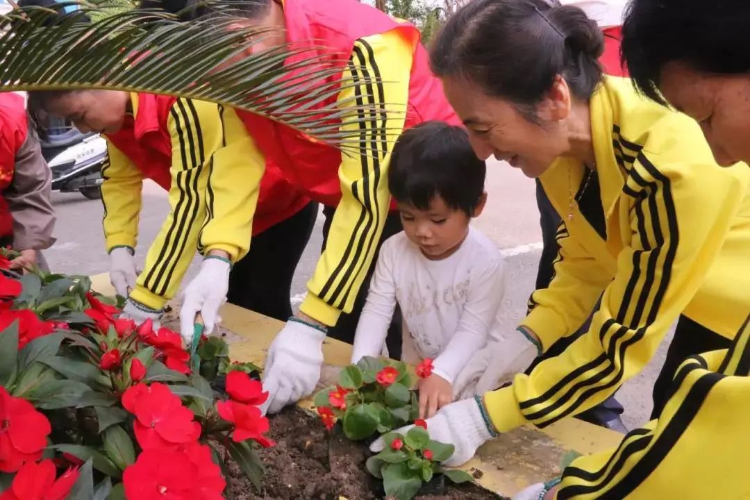 番禺｜社区软硬件升级，在桥南街这个社区，安居让乐业更轻松丨番禺人眼中的小康生活