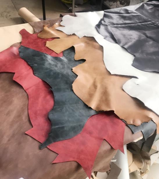 奶奶鞋怎么穿才好看 (奶奶鞋怎么穿出时尚感)