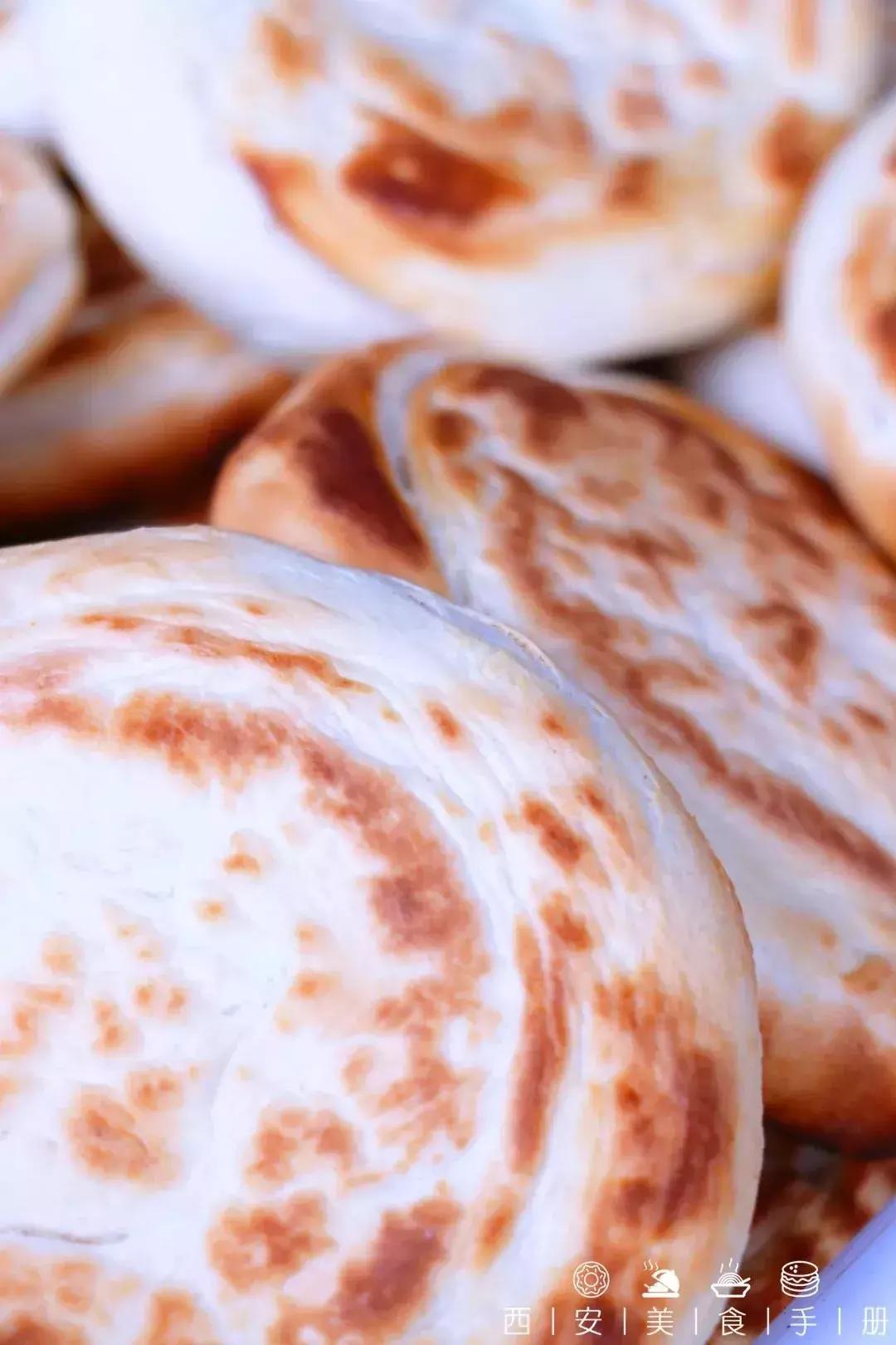 陕西夹馍指南：给我一个馍，我就能夹遍全世界