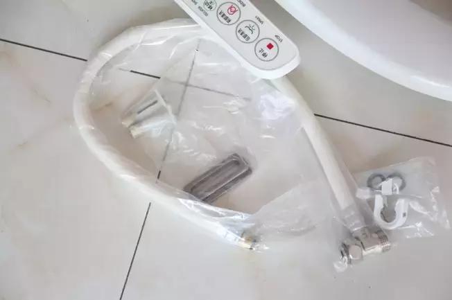 松下智能马桶盖暖风口清洗,松下智能马桶盖清洁保养