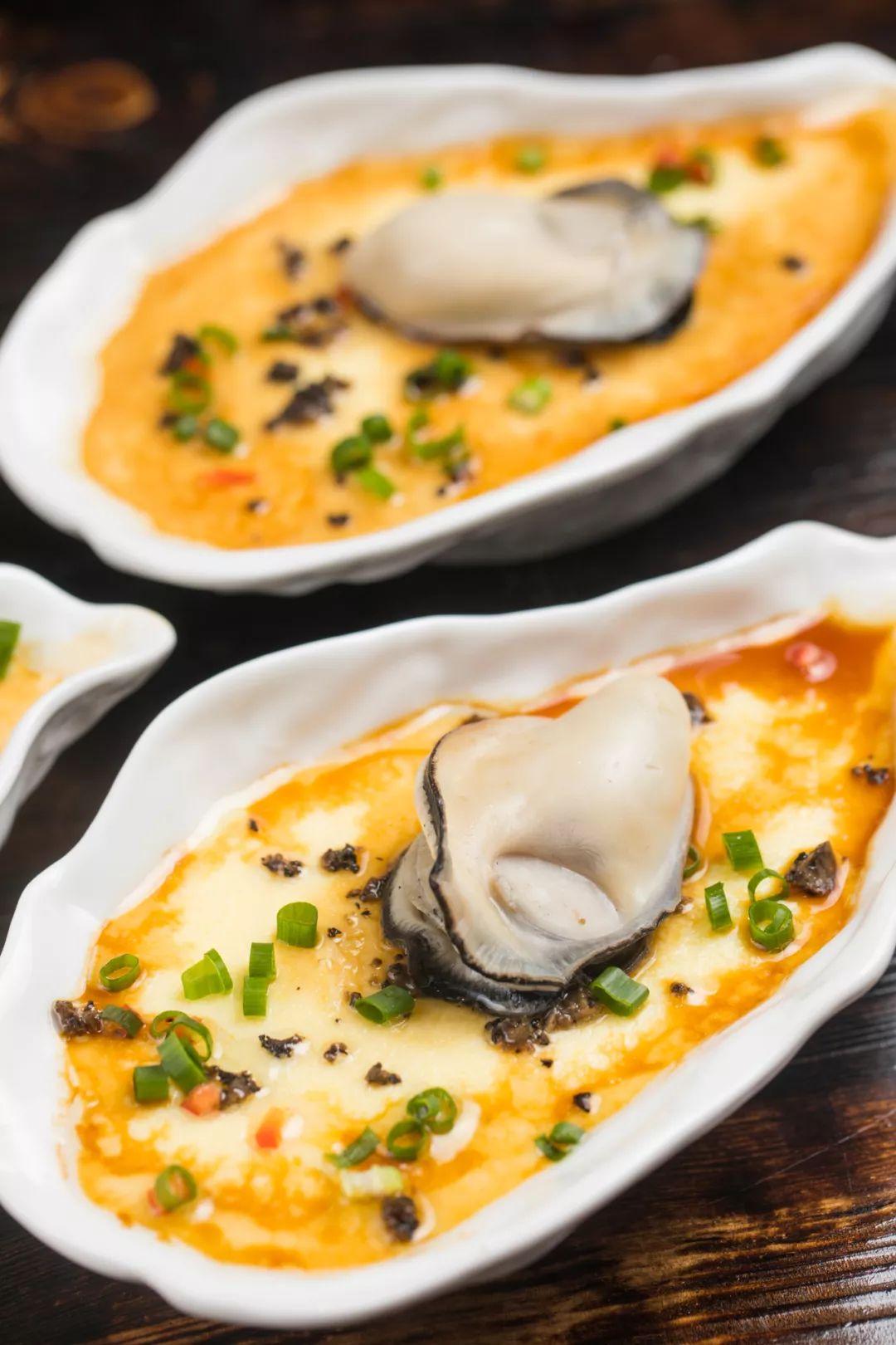 宝安人的顺德饭堂，生蚝用木桶蒸，还加黑松露