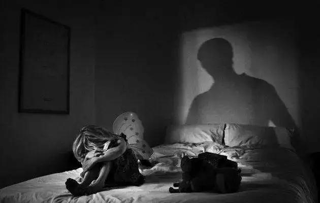 “5岁那年，我被亲生爷爷强奸了”：一辈子走不出的阴影