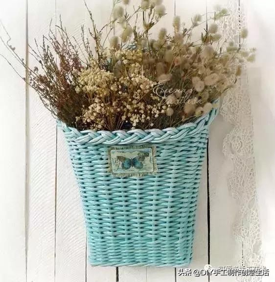 旧报纸变废为宝手工编织收纳筐,旧报纸制作简易的收纳筐