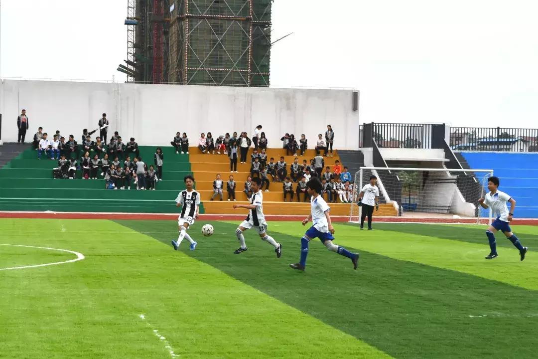 黄冈市第八届校园足球联赛决赛,黄州区思源足球比赛