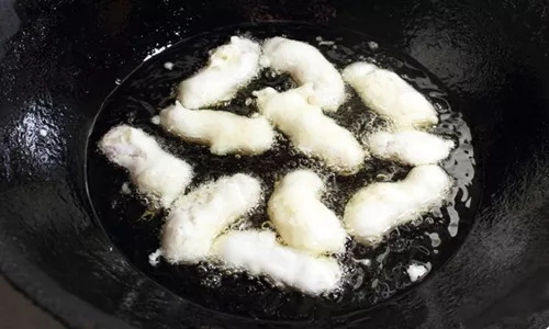 万能脆浆糊怎么调酥脆视频,挂糊的正确方法和配方