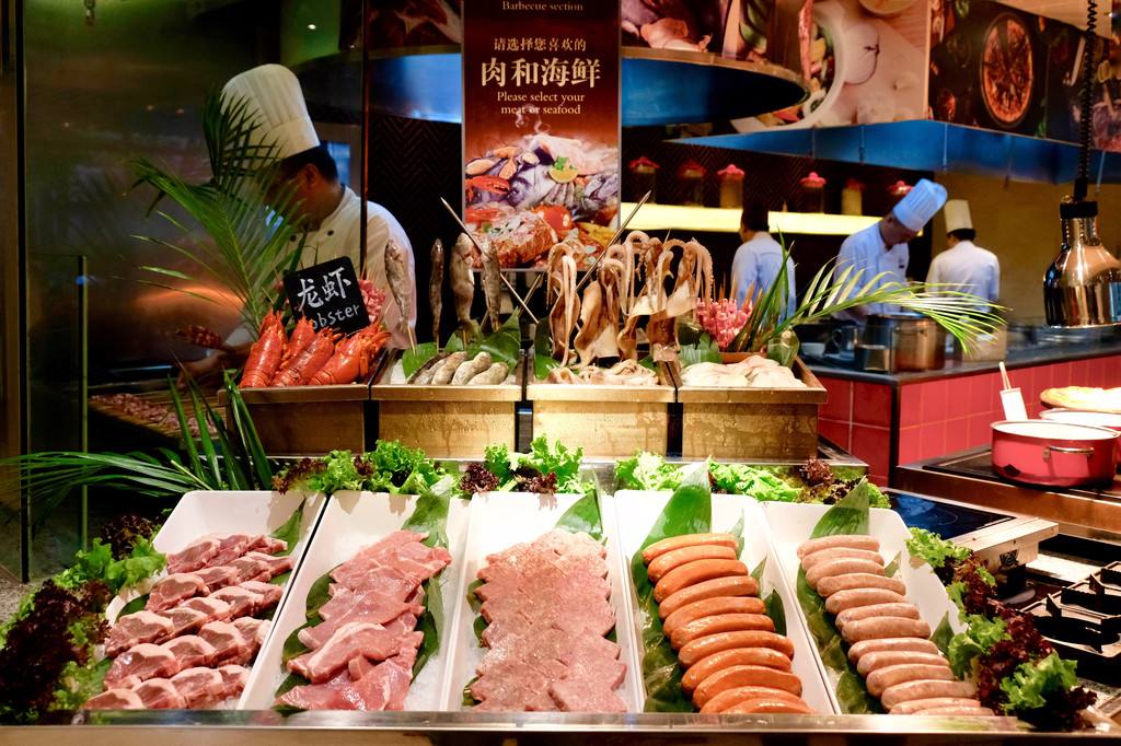 3家只有土豪才吃得起的中国自助餐,人均消费500元,网友:吃不起