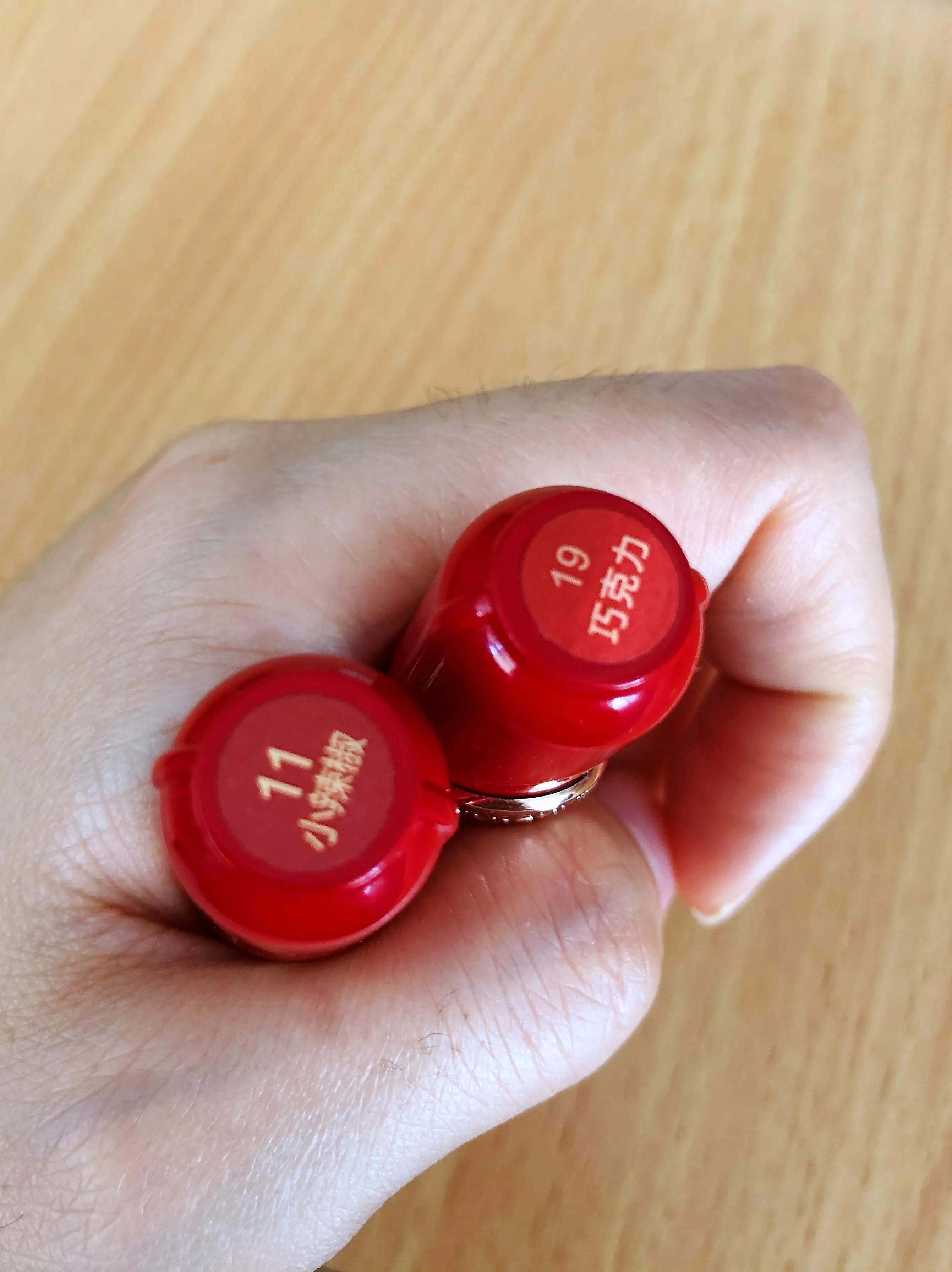 平价好用的润唇膏淡唇纹 (平价润唇膏不超过10元)