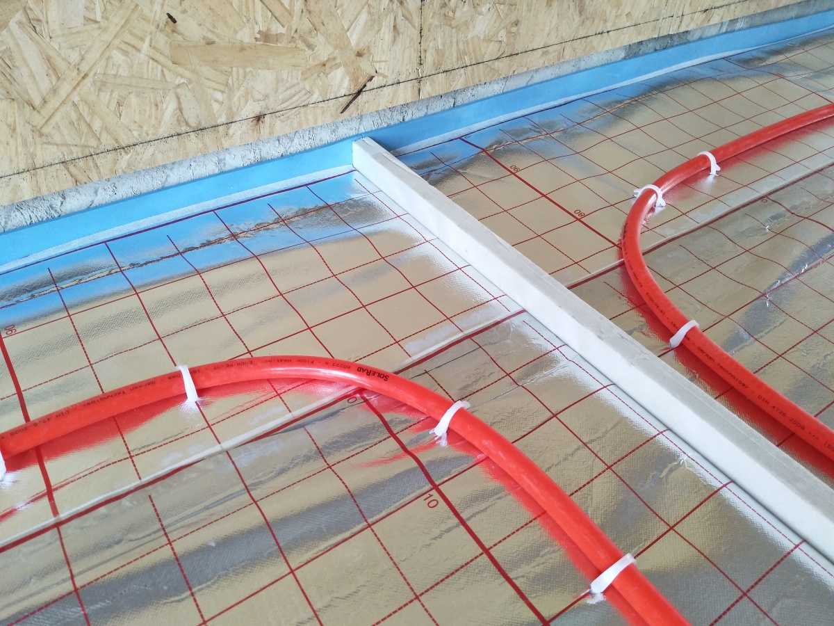 地暖如何用比较划算,暖气片与地暖使用费用