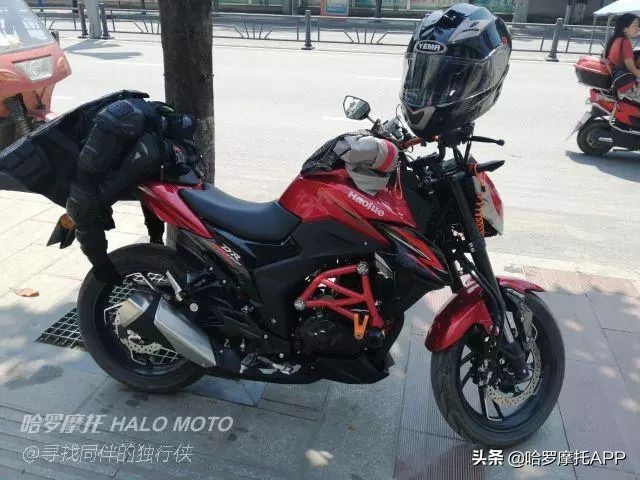 买豪爵送的头盔,买摩托车送的头盔和网上的价格差