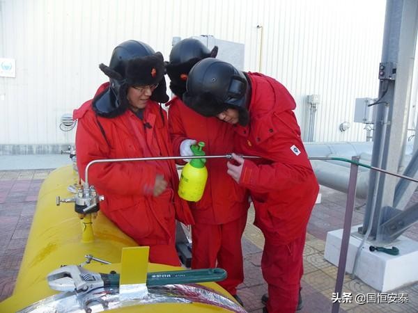 使用防爆手电筒时该注意什么？如何维护？