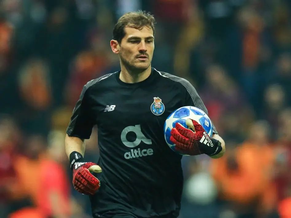 阻挡死神！39岁传奇门神退役真正原因揭晓：C罗梅西送上祝福