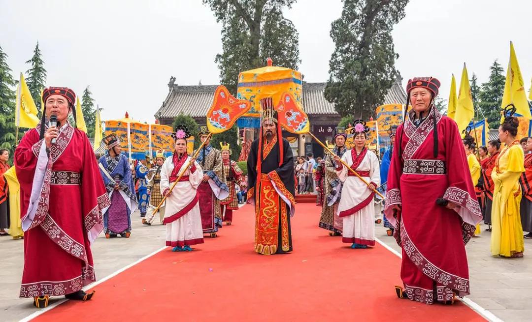 苹果正红景正美!在最甜的时候看最美的运城!