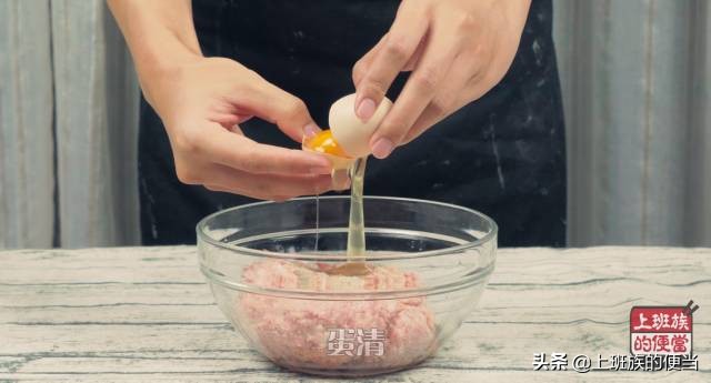 肉丸怎样做才外酥里嫩,肉丸怎样做嫩滑不柴