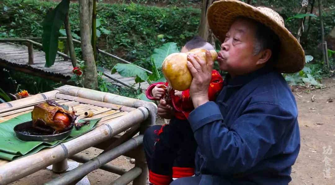 爷爷版李子柒视频评价,农村小伙子李子柒视频