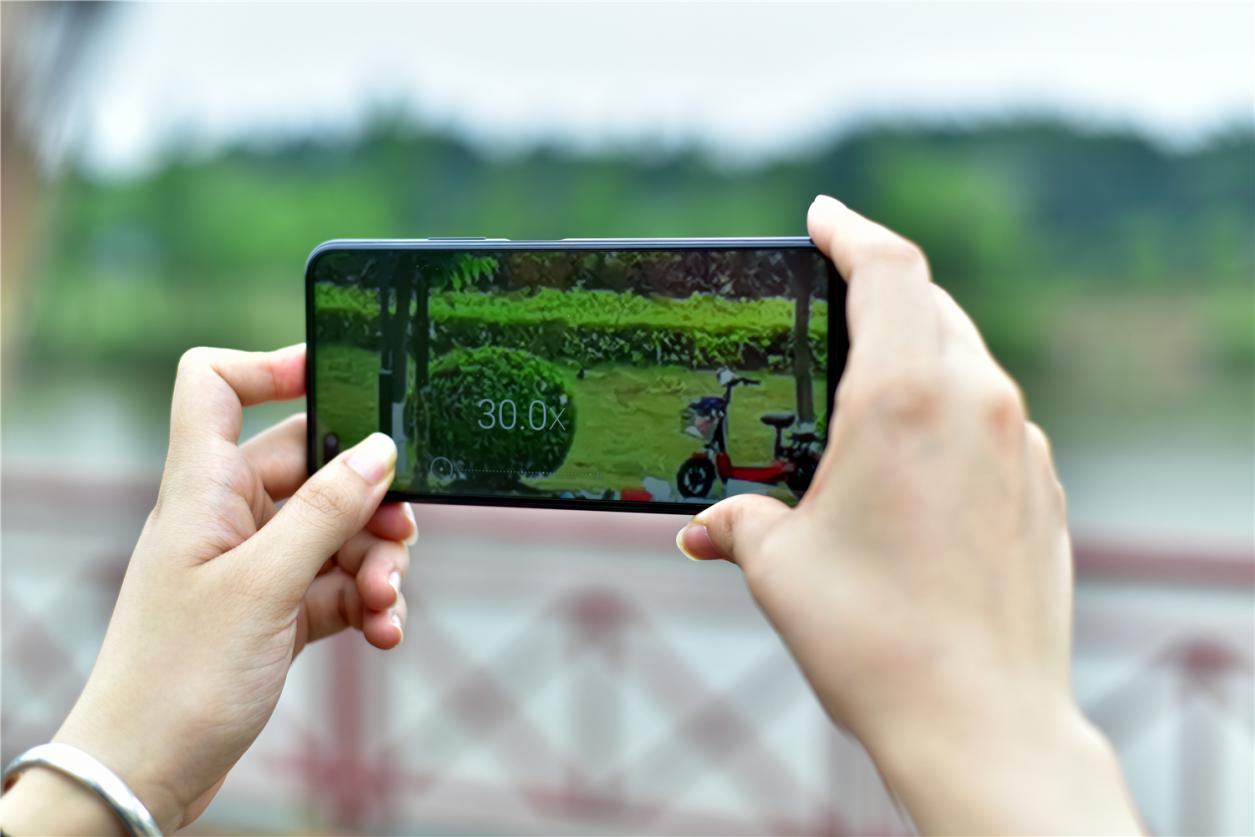 荣耀play4pro普通版跟红外版,荣耀play4pro和荣耀play4tpro