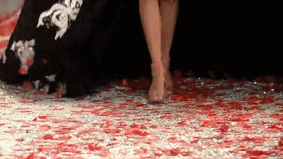 维密超模t台秀高清,维密初代模特t台秀