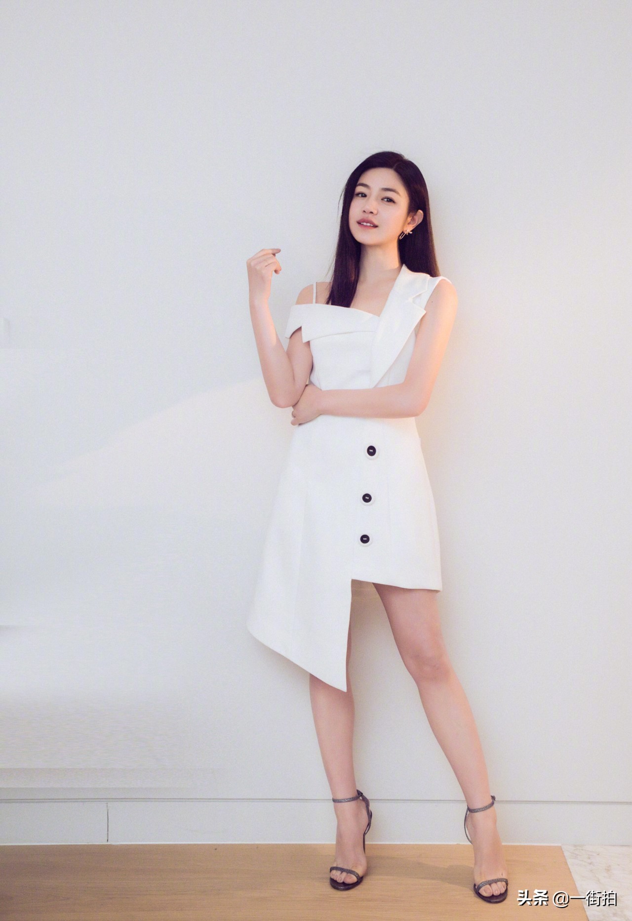 瘦脸发型2020流行发型,了解这几个发型知识效果堪比整容