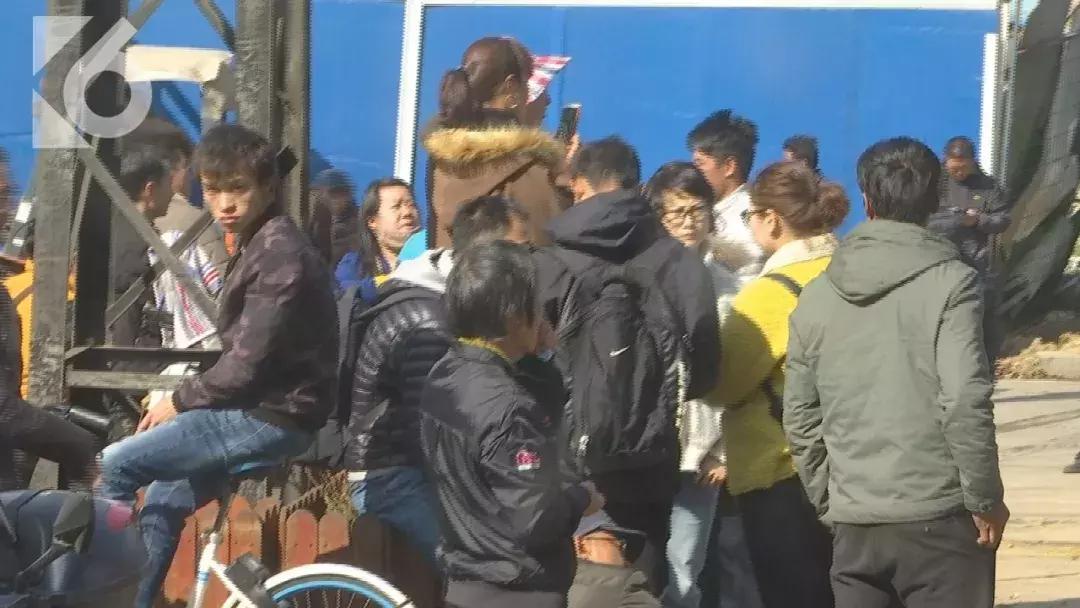 “这是我见过的最大的火…”数千平米仓库付之一炬