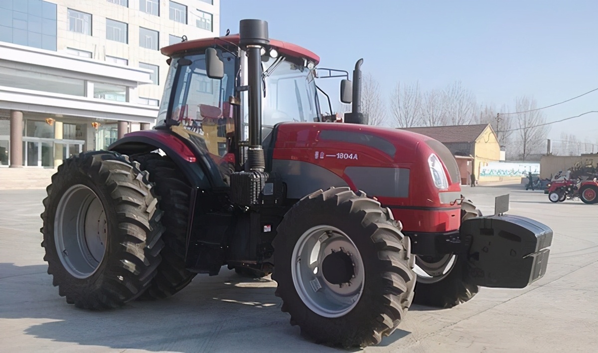 山东二手1804拖拉机,山东潍坊拖拉机1804多少钱
