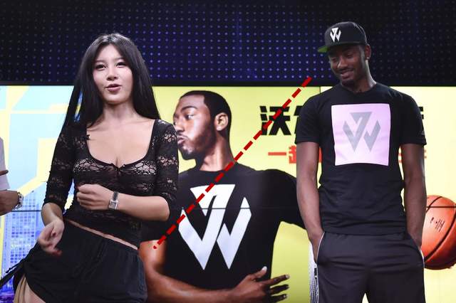 她是最美足球宝贝，颜值和身材曾让沃尔看呆眼，如今摇身变董事长