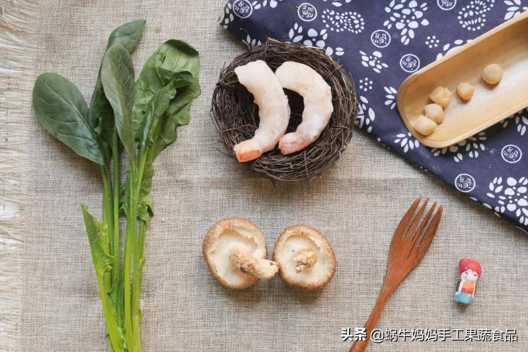 1岁宝宝食谱一日三餐简单做法,1岁宝宝一日三餐食谱安排表