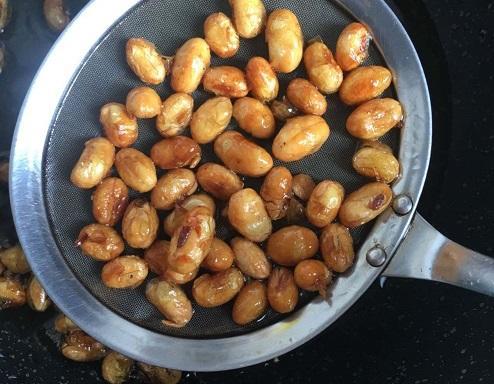 黄豆用水泡做肥料有臭味怎么处理,黄豆沤肥的臭味怎么消除