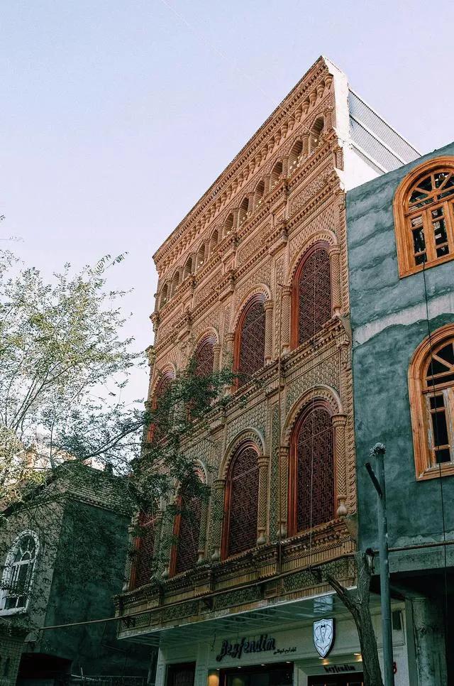 100个女人的情感故事,女人故事100篇