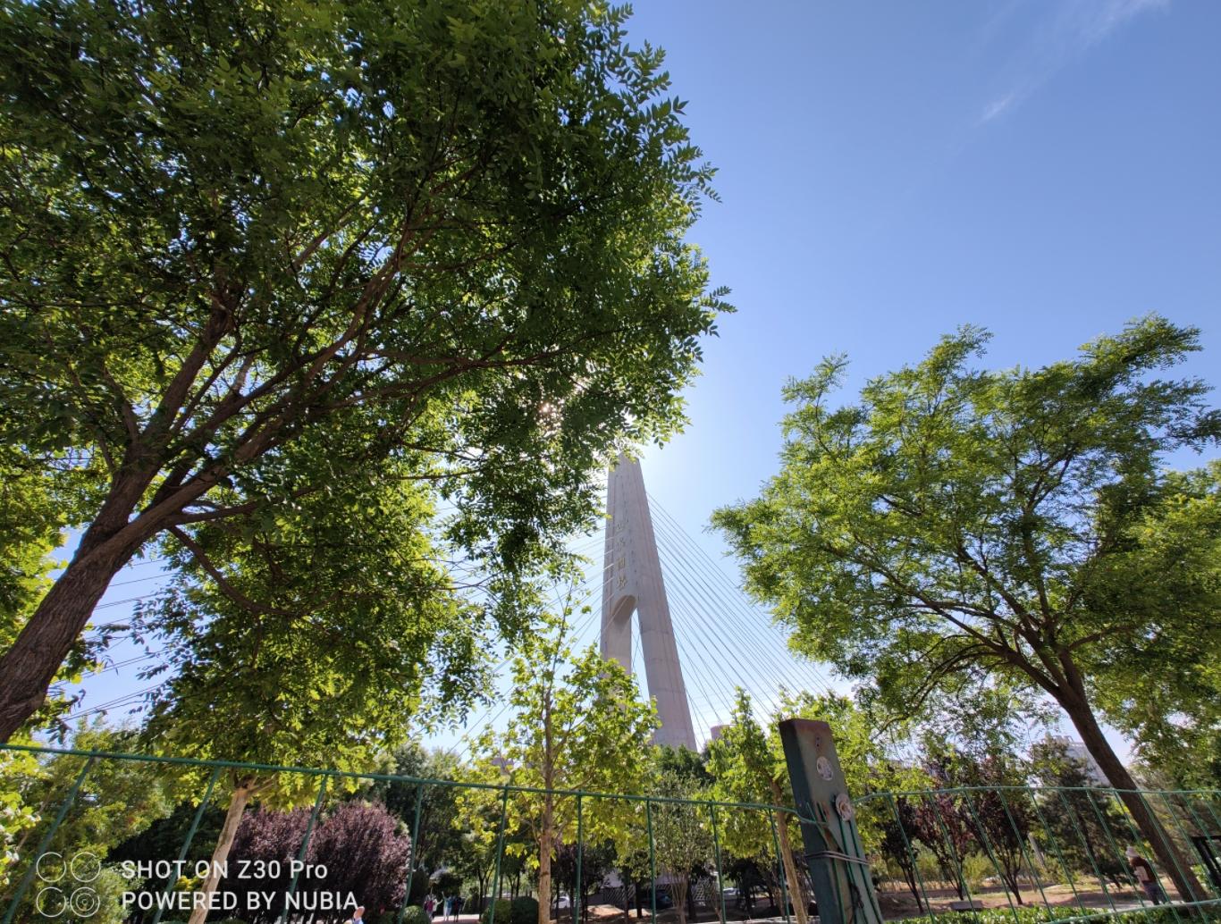 努比亚z30pro真的好用吗,努比亚z30pro什么时候能降到两千