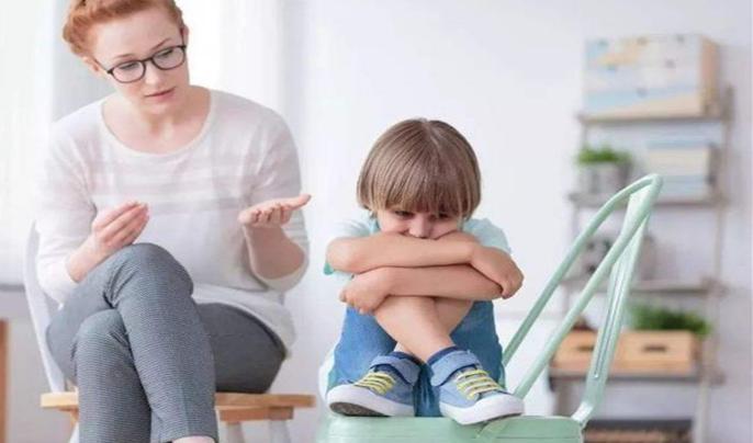 男孩胆小该怎么教育孩子,如何让孩子改掉胆小懦弱的心理