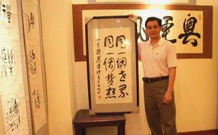 王伯昭被张卫健谢霆锋打片段,张卫健谢霆锋去医院看王伯昭了吗