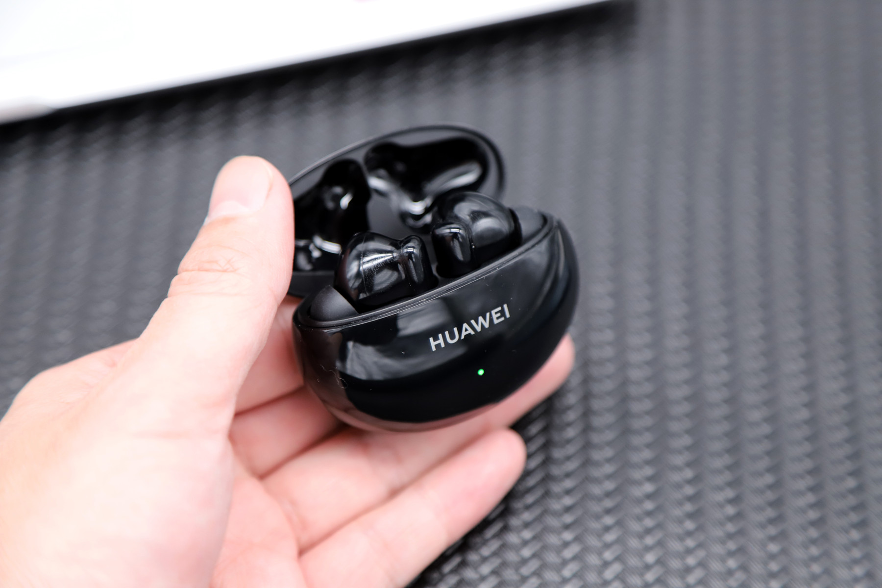 freebuds4i和freebudspro选哪个,freebudspro和freebuds4e哪个好