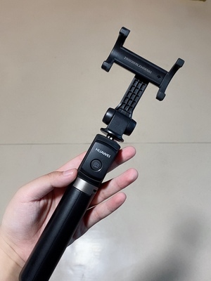 华为有线自拍杆的使用方法及操作,华为手机用自拍杆的使用方法图解