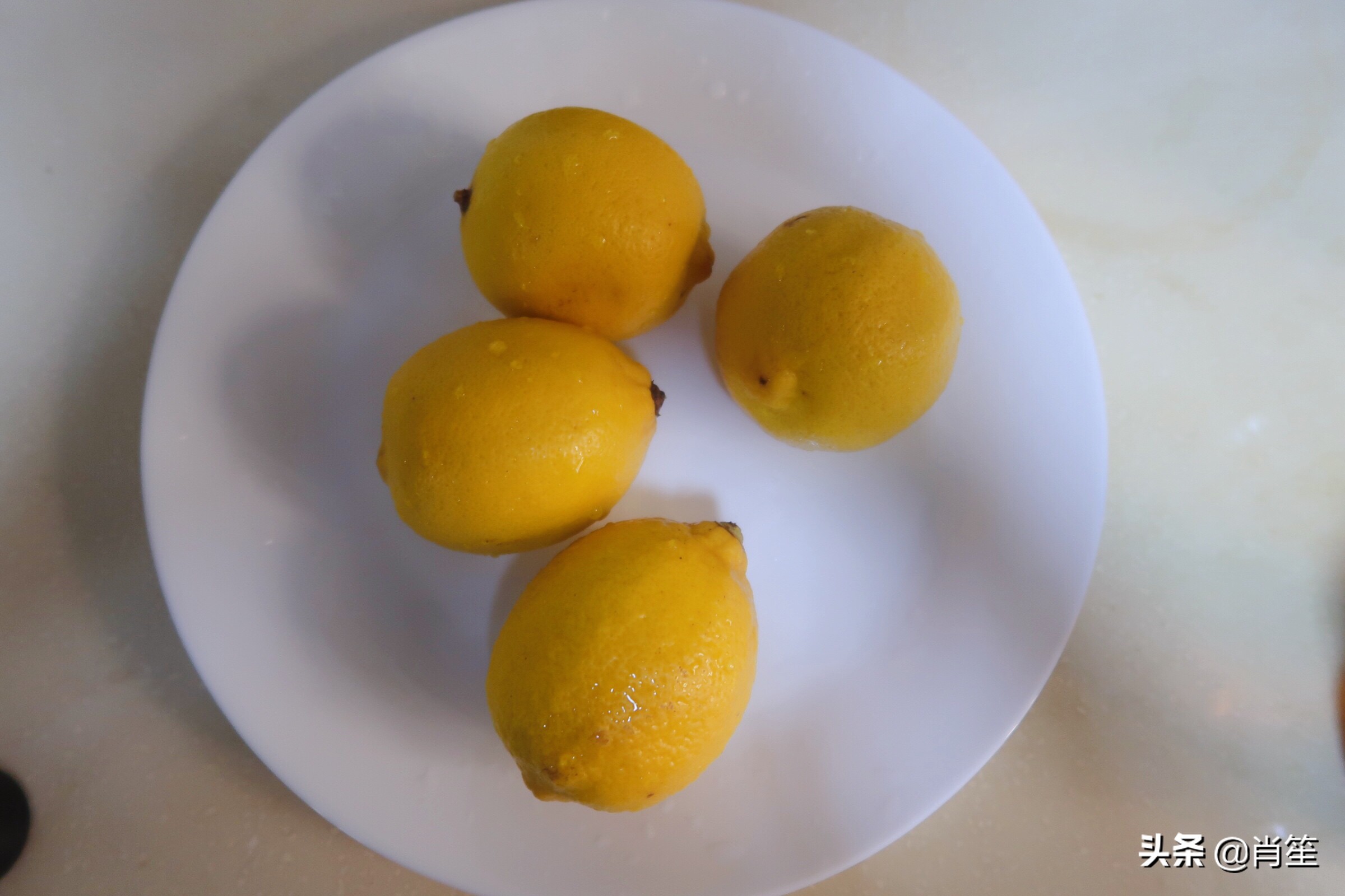 蜂蜜柠檬水的功效与作用和做法,蜂蜜柠檬水小孩可以喝吗