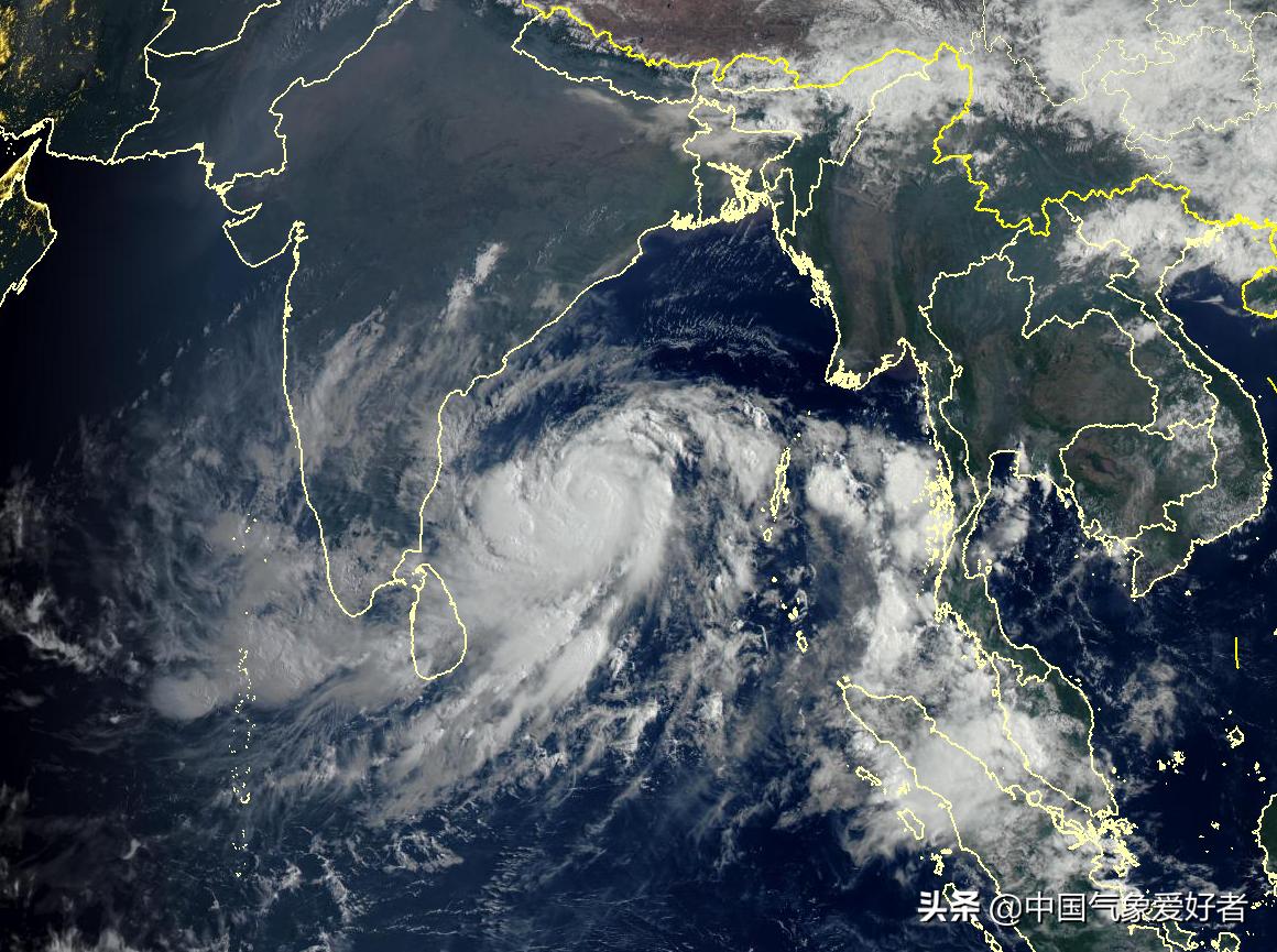 印度台风拐点最新,印度台风法尼风眼