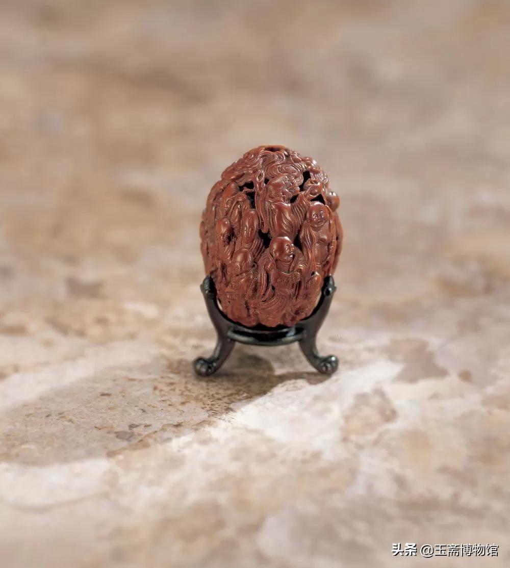 微雕正圆十二金钗核雕,核雕大师微雕作品